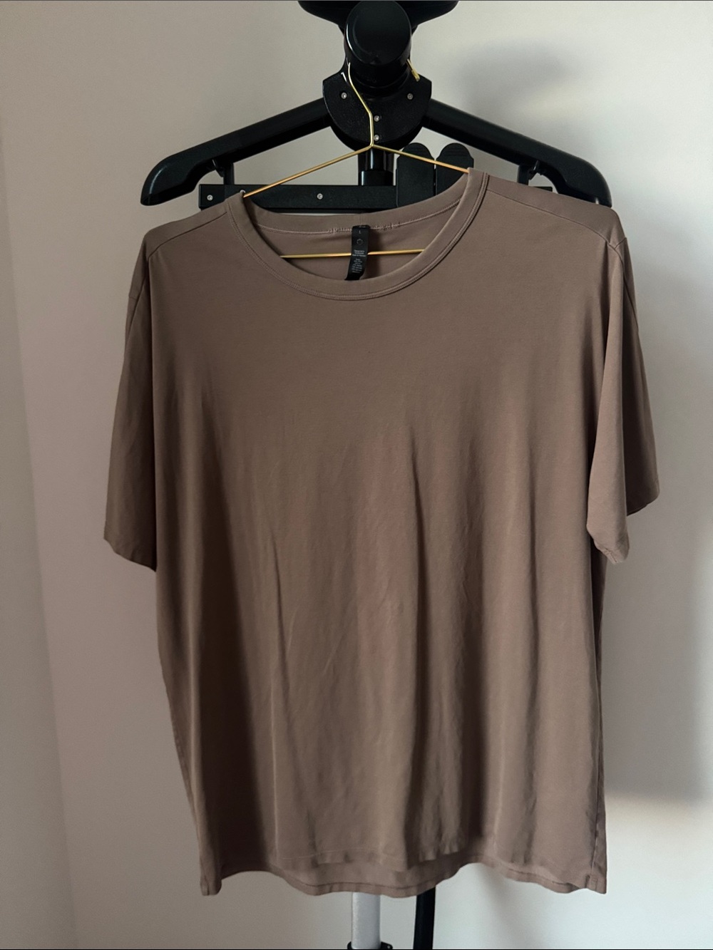 lululemon athletica Men's everyday cotton blend Tee